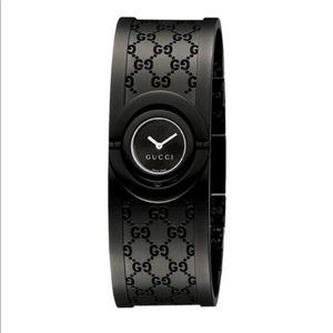 Gucci twirl cuff bracelet watch